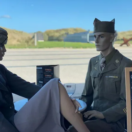 Pomme Happy Close To Bayeux Normandie 1 Pers