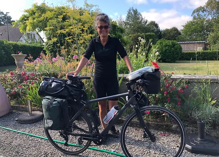 Pomme Happy Close To Bayeux Normandie 1 Pers